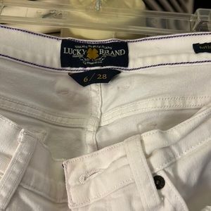 Camuto white shorts clean no rips no tears no stains grab them for the summer